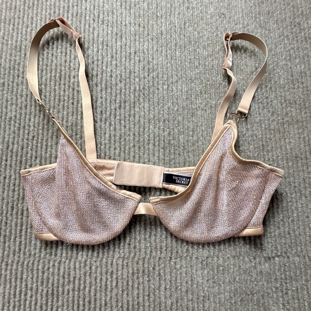 Victoria’s Secret Luxe Unlined gold Chain Mail Plunge Demi Bra 32D
